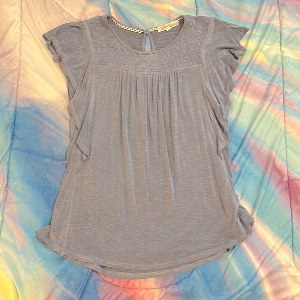 NWOT ultra soft blue smocked sleeveless blouse, flutter sleeves by Rewind size M